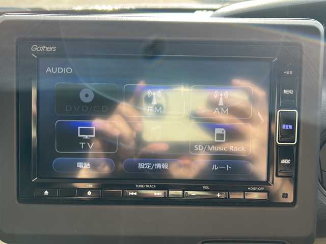 ホンダ Ｎ ＢＯＸ G L ホンダセンシング 道東・釧路十勝 2019(令1)年 2.6万km クリスタルブラックパール 4WD/純正メモリナビ　/(フルセグＴＶ/ＤＶＤ再生/Ｂｌｕｅｔｏｏｔｈ接続)　/前後ドライブレコーダー　/ビルトインＥＴＣ　/バックカメラ　/片側パワースライドドア/運転席シーヒーター　/渋滞追従機能付アダプティブ・クルーズ・コントロール　/リアコーナーセンサー　/レーンアシスト　/衝突軽減ブレーキ/横滑り防止装置/アイドリングストップ　/スマートキー/プッシュスタート/純正LEDヘッドライト/純正14インチアルミホイール/純正フロアマット/スタッドレスタイヤ積み込み