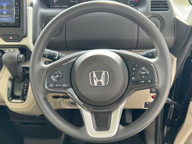 ホンダ Ｎ ＢＯＸ G L ホンダセンシング 道東・釧路十勝 2019(令1)年 2.6万km クリスタルブラックパール 4WD/純正メモリナビ　/(フルセグＴＶ/ＤＶＤ再生/Ｂｌｕｅｔｏｏｔｈ接続)　/前後ドライブレコーダー　/ビルトインＥＴＣ　/バックカメラ　/片側パワースライドドア/運転席シーヒーター　/渋滞追従機能付アダプティブ・クルーズ・コントロール　/リアコーナーセンサー　/レーンアシスト　/衝突軽減ブレーキ/横滑り防止装置/アイドリングストップ　/スマートキー/プッシュスタート/純正LEDヘッドライト/純正14インチアルミホイール/純正フロアマット/スタッドレスタイヤ積み込み