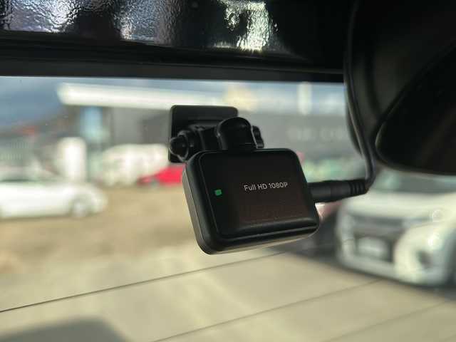 ホンダ Ｎ ＢＯＸ G L ホンダセンシング 道東・釧路十勝 2019(令1)年 2.6万km クリスタルブラックパール 4WD/純正メモリナビ　/(フルセグＴＶ/ＤＶＤ再生/Ｂｌｕｅｔｏｏｔｈ接続)　/前後ドライブレコーダー　/ビルトインＥＴＣ　/バックカメラ　/片側パワースライドドア/運転席シーヒーター　/渋滞追従機能付アダプティブ・クルーズ・コントロール　/リアコーナーセンサー　/レーンアシスト　/衝突軽減ブレーキ/横滑り防止装置/アイドリングストップ　/スマートキー/プッシュスタート/純正LEDヘッドライト/純正14インチアルミホイール/純正フロアマット/スタッドレスタイヤ積み込み