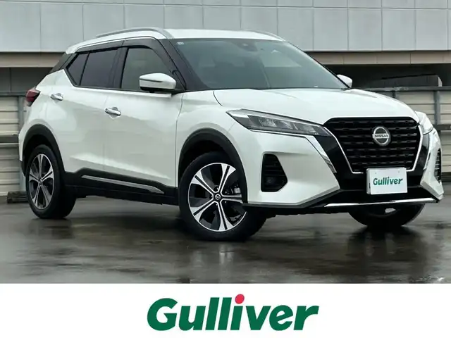 日産 キックス X 静岡県 2020(令2)年 1.9万km ブリリアントホワイトパール 純正9インチナビ/（FM/AM/CD/DVD/Bluetooth/SD）/フルセグTV/全周囲カメラ/ETC車載器/オートライト/プロパイロット/レーダークルーズ/デジタルインナーミラー/VDC/・VDC機能/・TCS（トラクションコントロールシステム）機能/・ブレーキLSD（リミテッドスリップデフ）機能/ルーフレール/純正17AW