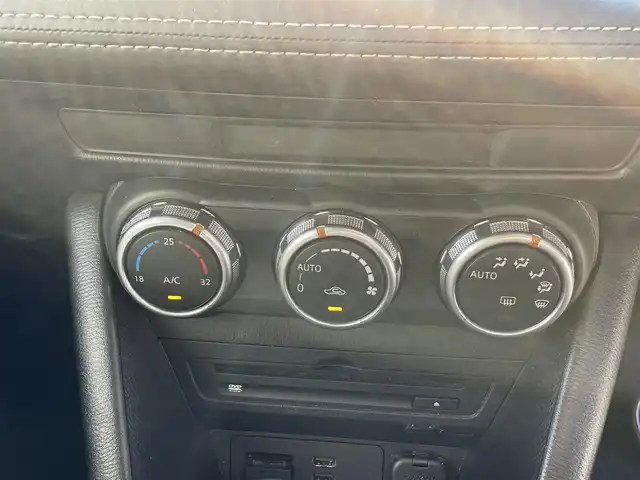 マツダ ＣＸ－３ 20S 千葉県 2020(令2)年 5.5万km ソウルレッドクリスタルM 安全機能/・衝突軽減ブレーキ/レーンキープアシスト/・コーナーセンサー（後）/ブラインドスポットモニター/純正SDナビ/・フルセグ/BT/DVD/CD/USB/バックカメラ/ステアリングスイッチ/ETC/電動パーキングブレーキ/ブレーキホールド/LEDヘッドライト/オートライト/オートハイビーム/スマートキー/プッシュスタート/純正18インチAW/純正フロアマット/電動格納ミラー