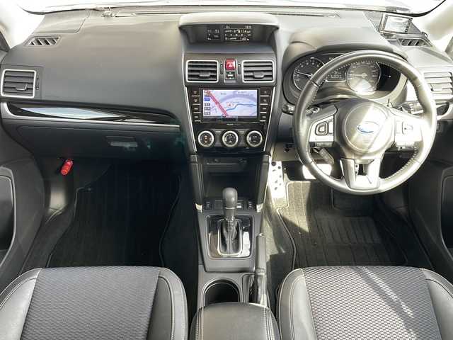 スバル フォレスター 2．0XT アイサイト 長野県 2016(平28)年 6.6万km アイスシルバーメタリック ４WD/アドバンスセーフティパッケージ/メモリーナビフルセグTV/バックカメラ/ETC/パワーバックドア/前後ドライブレコーダー/ハーフレザーシート/シートヒーター/純正１８インチアルミ/前後コーナーセンサー /ルーフレール/プッシュスタート/スマートキー