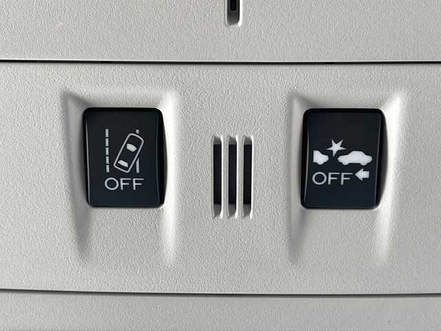 スバル フォレスター 2．0XT アイサイト 長野県 2016(平28)年 6.6万km アイスシルバーメタリック ４WD/アドバンスセーフティパッケージ/メモリーナビフルセグTV/バックカメラ/ETC/パワーバックドア/前後ドライブレコーダー/ハーフレザーシート/シートヒーター/純正１８インチアルミ/前後コーナーセンサー /ルーフレール/プッシュスタート/スマートキー