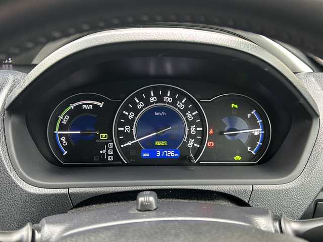 トヨタ ヴォクシー ハイブリッド ZS 煌Ⅲ 愛知県 2020(令2)年 3.2万km ブラック 登録時走行距離31726ｋｍ/純正１０インチメモリナビ/（Bluetooth/フルセグTV/DVD/AM/FM)/バックカメラ/ドラレコ前/インテリジェントクリアランスソナー前後/トヨタセーフティーセンス/レーントーシングアシスト/プリクラッシュセーフティー/オートマッチハイビーム/先行車発進告知/クルーズコントロール/ビルドインETC/USB端子/両側パワースライドドア/ドアバイザー/オートライト/（LED)/電格ミラー/取説/保証書/スマートキー/（スペアキー×１）