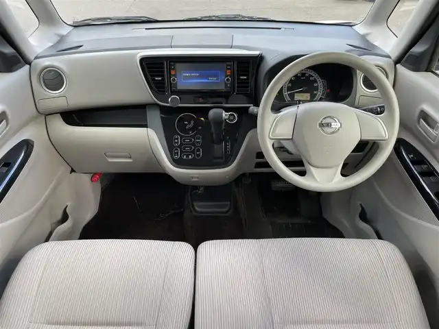 日産 デイズ ルークス X Vセレ +SeftyⅡ 静岡県 2015(平27)年 4.1万km ホワイトパール 純正ナビ　/・フルセグＴＶ　/・Ｂｌｕｅｔｏｏｔｈ接続　/・ＤＶＤ再生　/・ＵＳＢ入力端子　/アラウンドビューモニター　/片側パワースライドドア/エマージェンシーブレーキ　/プッシュスタート　/スマートキー　/スペアキー　/ＥＴＣ/ドラレコ/取扱説明書/保証書