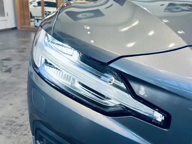 ボルボ Ｖ６０ B5 インスクリプション 大阪府 2021(令3)年 2.7万km オスミウムグレーM HarmanKardon/HUD/ACC/BLIS/純正ナビ/TV/360度カメラ/applecarplay/純正18インチAW/LEDヘッドライト/電動リアゲート/自動駐車/ワイヤレス充電/革シート/メモリ付きパワーシート/エアシートヒーター/ステアリングヒーター/ルーフレール