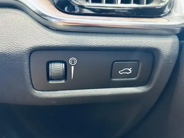 ボルボ Ｖ６０ B5 インスクリプション 大阪府 2021(令3)年 2.7万km オスミウムグレーM HarmanKardon/HUD/ACC/BLIS/純正ナビ/TV/360度カメラ/applecarplay/純正18インチAW/LEDヘッドライト/電動リアゲート/自動駐車/ワイヤレス充電/革シート/メモリ付きパワーシート/エアシートヒーター/ステアリングヒーター/ルーフレール