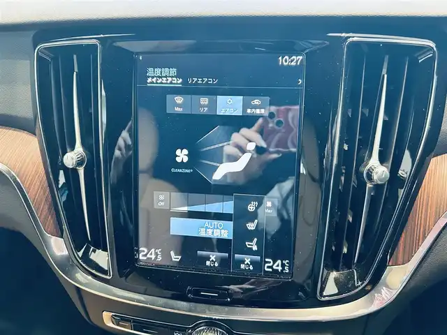 ボルボ Ｖ６０ B5 インスクリプション 大阪府 2021(令3)年 2.7万km オスミウムグレーM HarmanKardon/HUD/ACC/BLIS/純正ナビ/TV/360度カメラ/applecarplay/純正18インチAW/LEDヘッドライト/電動リアゲート/自動駐車/ワイヤレス充電/革シート/メモリ付きパワーシート/エアシートヒーター/ステアリングヒーター/ルーフレール