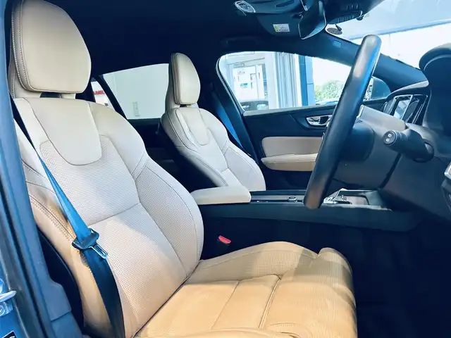 ボルボ Ｖ６０ B5 インスクリプション 大阪府 2021(令3)年 2.7万km オスミウムグレーM HarmanKardon/HUD/ACC/BLIS/純正ナビ/TV/360度カメラ/applecarplay/純正18インチAW/LEDヘッドライト/電動リアゲート/自動駐車/ワイヤレス充電/革シート/メモリ付きパワーシート/エアシートヒーター/ステアリングヒーター/ルーフレール