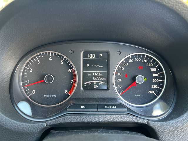 フォルクスワーゲン ポロ 1．4 コンフォートライン 兵庫県 2010(平22)年 8.3万km 白 ワンオーナー/社外7インチナビ（AM/FM/CD/DVD/SD/USB/AUX)/ワンセグTV/バックカメラ/ETC/AC/電動格納ミラー/フロアマット/リモコンキー/スペアキー1本/保証書/取扱説明書