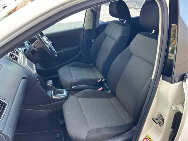 フォルクスワーゲン ポロ 1．4 コンフォートライン 兵庫県 2010(平22)年 8.3万km 白 ワンオーナー/社外7インチナビ（AM/FM/CD/DVD/SD/USB/AUX)/ワンセグTV/バックカメラ/ETC/AC/電動格納ミラー/フロアマット/リモコンキー/スペアキー1本/保証書/取扱説明書