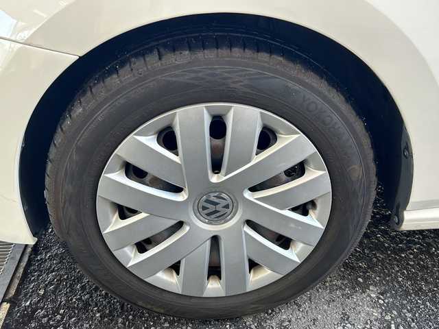 フォルクスワーゲン ポロ 1．4 コンフォートライン 兵庫県 2010(平22)年 8.3万km 白 ワンオーナー/社外7インチナビ（AM/FM/CD/DVD/SD/USB/AUX)/ワンセグTV/バックカメラ/ETC/AC/電動格納ミラー/フロアマット/リモコンキー/スペアキー1本/保証書/取扱説明書