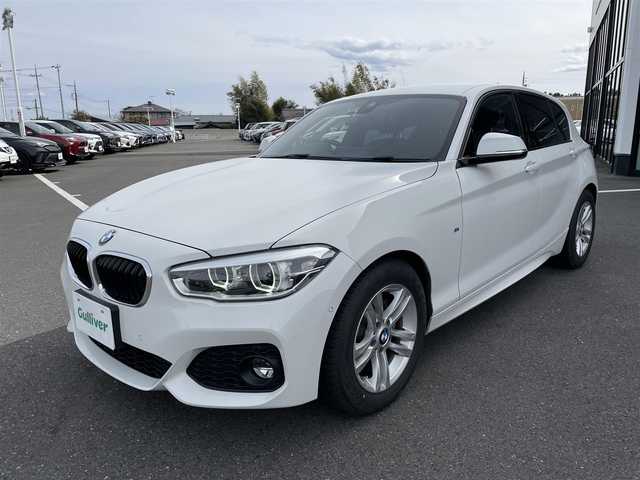 ＢＭＷ １１８ｄ Mスポーツ 栃木県 2018(平30)年 9万km 白 軽油ターボ/Mスポーツパッケージ/純正メーカーオプションナビ/【AM/FM/CD/DVD/BT/USB】/バックカメラ/CELLSATR製ドライブレコーダー/型番：CS-91FH/アイドリングストップ/クルーズコントロール/レーンキープアシスト/衝突軽減システム/クリアランスソナー/電動格納ミラー/ETC/ステアリングスイッチ/革巻きステアリング