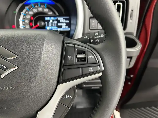 スズキ ハスラー HYBRID X 福岡県 2023(令5)年 0.1万km フェニックスレッドパール/ガンメタリック2トーンルーフ 純正９型ナビ（ＢＴ，フルセグＴＶ）　/全方位カメラ　/アダプティブクルーズコントロール　/コーナーセンサー　/衝突軽減ブレーキ　/レーンキープ　/アイドリングストップ　/シートヒーター　/ステアリングリモコン　/ＬＥＤ