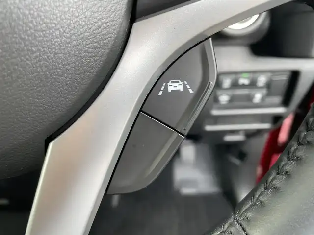 スズキ ハスラー HYBRID X 愛媛県 2023(令5)年 0.1万km フェニックスレッドパール/ガンメタリック2トーンルーフ 純正９型ナビ（ＢＴ，フルセグＴＶ）　/全方位カメラ　/アダプティブクルーズコントロール　/コーナーセンサー　/衝突軽減ブレーキ　/レーンキープ　/アイドリングストップ　/シートヒーター　/ステアリングリモコン　/ＬＥＤ