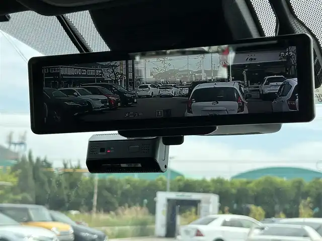 トヨタ ヴォクシー ハイブリッド ZS 煌Ⅱ 岡山県 2019(令1)年 8.2万km ホワイトパールクリスタルシャイン トヨタセーフティセンス/デジタルインナーミラー/アルパイン11インチナビ/アルパイン後席モニター/ＨＤＭＩ/バックモニター/ビルトインＥＴＣ/シートヒーター/両側パワースライドドア/クルーズコントロール/オートハイビーム/レーンキープアシスト/ドライブレコーダー