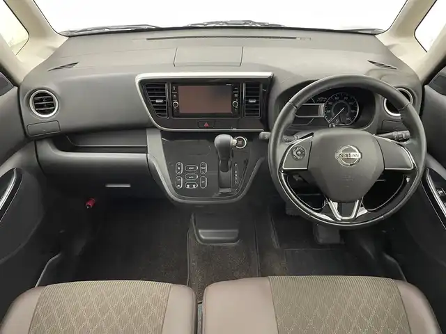 日産 デイズ ルークス HWS X Vセレクション 兵庫県 2020(令2)年 2.8万km プレミアムパープルP 純正SDナビ/（CD/DVD/Bluetooth/フルセグTV）/・MM318-W/全方位カメラ/横滑り防止装置/LKA/衝突軽減システム/コーナーセンサー（前後）/両側パワースライドドア/ハーフレザーシート/LEDヘッドライト/オートライト/オートマチックハイビーム/前方ドライブレコーダー/純正15インチアルミホイール/純正フロアマット/アイドリングストップ/スマートキー