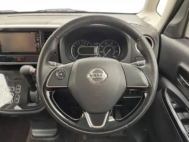 日産 デイズ ルークス HWS X Vセレクション 兵庫県 2020(令2)年 2.8万km プレミアムパープルP 純正SDナビ/（CD/DVD/Bluetooth/フルセグTV）/・MM318-W/全方位カメラ/横滑り防止装置/LKA/衝突軽減システム/コーナーセンサー（前後）/両側パワースライドドア/ハーフレザーシート/LEDヘッドライト/オートライト/オートマチックハイビーム/前方ドライブレコーダー/純正15インチアルミホイール/純正フロアマット/アイドリングストップ/スマートキー