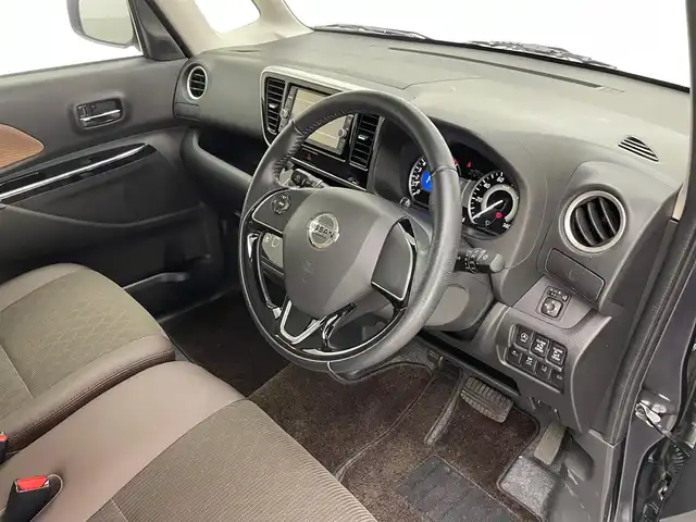 日産 デイズ ルークス HWS X Vセレクション 兵庫県 2020(令2)年 2.8万km プレミアムパープルP 純正SDナビ/（CD/DVD/Bluetooth/フルセグTV）/・MM318-W/全方位カメラ/横滑り防止装置/LKA/衝突軽減システム/コーナーセンサー（前後）/両側パワースライドドア/ハーフレザーシート/LEDヘッドライト/オートライト/オートマチックハイビーム/前方ドライブレコーダー/純正15インチアルミホイール/純正フロアマット/アイドリングストップ/スマートキー
