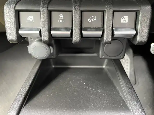 スズキ ジムニー XC 岐阜県 2019(令1)年 3.5万km ジャングルグリーン /メモリナビ/(フルセグテレビ.Bluetooth)//バックカメラ//クルーズコントロール//プッシュスタート//ドアバイザー//４WD//ドリンクホルダー//電格ミラー//ETC