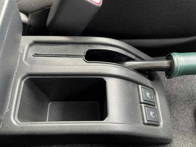 スズキ ジムニー XC 岐阜県 2019(令1)年 3.5万km ジャングルグリーン /メモリナビ/(フルセグテレビ.Bluetooth)//バックカメラ//クルーズコントロール//プッシュスタート//ドアバイザー//４WD//ドリンクホルダー//電格ミラー//ETC