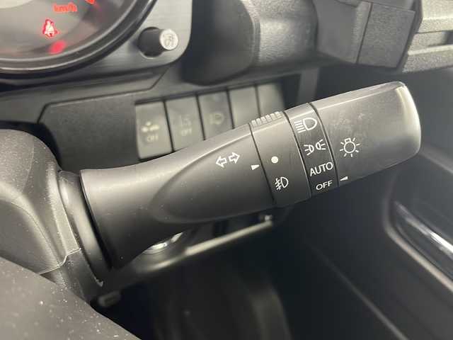 スズキ ジムニー XC 千葉県 2019(令1)年 3.5万km ジャングルグリーン メモリナビ　/フルセグテレビ　/Ｂｌｕｅｔｏｏｔｈ　/バックカメラ　/クルーズコントロール　/プッシュスタート　/ドアバイザー　/４ＷＤ　/ドリンクホルダー/電格ミラー　/ＥＴＣ