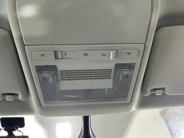 フォルクスワーゲン ポロ クロスポロ 佐賀県 2015(平27)年 10.4万km オレンジ 純正8インチナビ/ワンセグテレビ/DVD再生/バックカメラ/前後ドライブレコーダー前後/パドルシフト/ステアリングリモコン/純正アルミホイール/純正フロアマット/ABS/キセノンヘッドライト