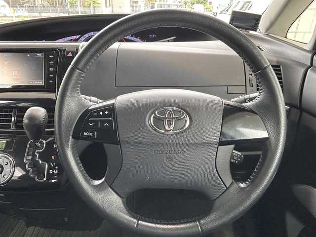 トヨタ エスティマ アエラス 岡山県 2015(平27)年 6.1万km アイスチタニウムマイカメタリック 登録時走行距離60414km/純正ナビ/（AM/FM/DISC/SD/TV/Bluetooth/DS)/純正フリップダウンモニター/前コーナーセンサー/クルーズコントロール/両側パワースライドドア/オットマン/バックカメラ/スペアキー×1/前ドライブレコーダー/プッシュスタート/スマートキー/レーダー探知機(ZERO 700v)/ビルトインETC/純正１８インチアルミホイール
