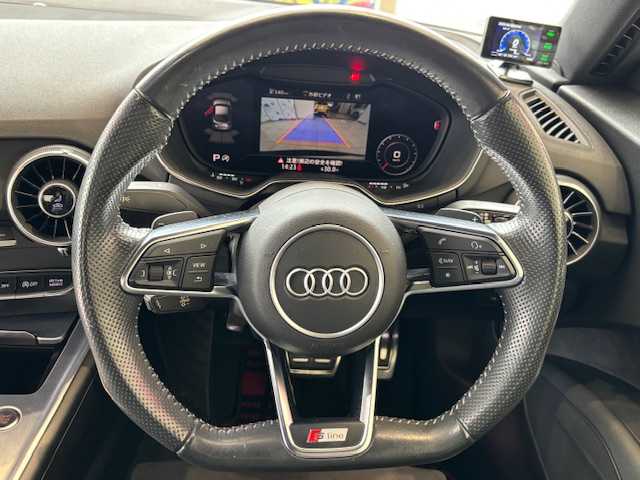 アウディ ＴＴクーペ 2．0 TFSI クワトロ 埼玉県 2015(平27)年 7.4万km 黒 純正SDナビ/　　CD/DVD/BT/フルセグ/AUX/バックカメラ/クルーズコントロール/LEDオートライト/ハーフレザーシート/パワーシート/純正18インチアルミホイール/ステアリングスイッチ/アイドリングストップ/ETC/禁煙車