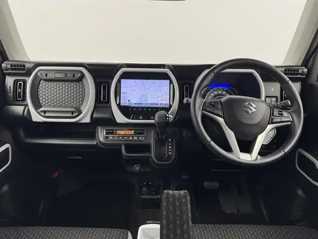 スズキ ハスラー HYBRID X ターボ 愛知県 2022(令4)年 5.2万km ピュアホワイトパール/ガンメタリック2トーン ・純正9インチナビ/・Bluetooth/・全方位カメラ/・フルセグTV/・スズキセーフティーサポート/・衝突被害軽減システム//クルーズコントロール/・レーンキープアシスト/・コーナーセンサー/・横滑り防止装置/・オートライト/・LEDヘッドライト/・LEDフォグランプ/・シートヒーター/・パドルシフト/・純正AW/・ETC/・プッシュスタート/・スマートキー/・スペアキー