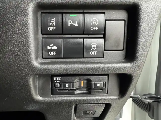 スズキ ハスラー HYBRID X ターボ 愛知県 2022(令4)年 5.2万km ピュアホワイトパール/ガンメタリック2トーン ・純正9インチナビ/・Bluetooth/・全方位カメラ/・フルセグTV/・スズキセーフティーサポート/・衝突被害軽減システム//クルーズコントロール/・レーンキープアシスト/・コーナーセンサー/・横滑り防止装置/・オートライト/・LEDヘッドライト/・LEDフォグランプ/・シートヒーター/・パドルシフト/・純正AW/・ETC/・プッシュスタート/・スマートキー/・スペアキー