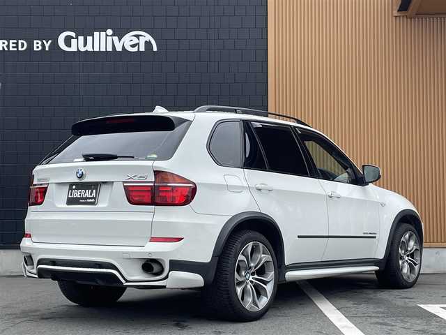 ＢＭＷ Ｘ５ xDrive 35d ブルーパフォーマンス 埼玉県 2012(平24)年 9.1万km アルピンホワイトⅢ 純正ナビ/・Bluetoothオーディオ/・CD/DVD/バックカメラ/コーナーセンサー/ヘッドアップディスプレイ/サンルーフ/本革シート/・前席パワーシート/・全席シートヒーター/パワーバックドア/純正AWホイール/4WD/ツインターボ/ETC/保証書/取扱説明書