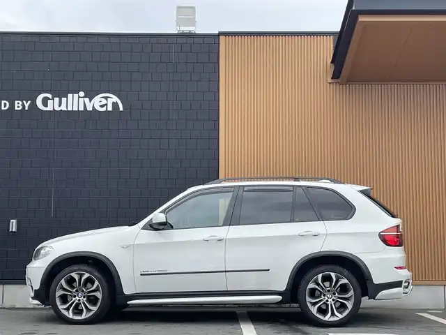 ＢＭＷ Ｘ５ xDrive 35d ブルーパフォーマンス 埼玉県 2012(平24)年 9.1万km アルピンホワイトⅢ 純正ナビ/・Bluetoothオーディオ/・CD/DVD/バックカメラ/コーナーセンサー/ヘッドアップディスプレイ/サンルーフ/本革シート/・前席パワーシート/・全席シートヒーター/パワーバックドア/純正AWホイール/4WD/ツインターボ/ETC/保証書/取扱説明書