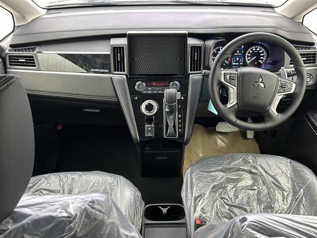 三菱 デリカＤ：５ シャモニー 宮城県 2025(令7)年 0.1千km ブラックダイヤモンド 登録済未使用車/4WD/両側パワースライドドア/全方位カメラ/レザーシート/パワーシート/ステアリングヒーター/レーダークルーズコントロール/パドルシフト/プッシュスタート/スマートキー/スペアキー/オートライト/オートマチックハイビーム/LEDヘッドライト/フォグランプ