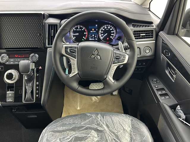 三菱 デリカＤ：５ シャモニー 宮城県 2025(令7)年 0.1千km ブラックダイヤモンド 登録済未使用車/4WD/両側パワースライドドア/全方位カメラ/レザーシート/パワーシート/ステアリングヒーター/レーダークルーズコントロール/パドルシフト/プッシュスタート/スマートキー/スペアキー/オートライト/オートマチックハイビーム/LEDヘッドライト/フォグランプ