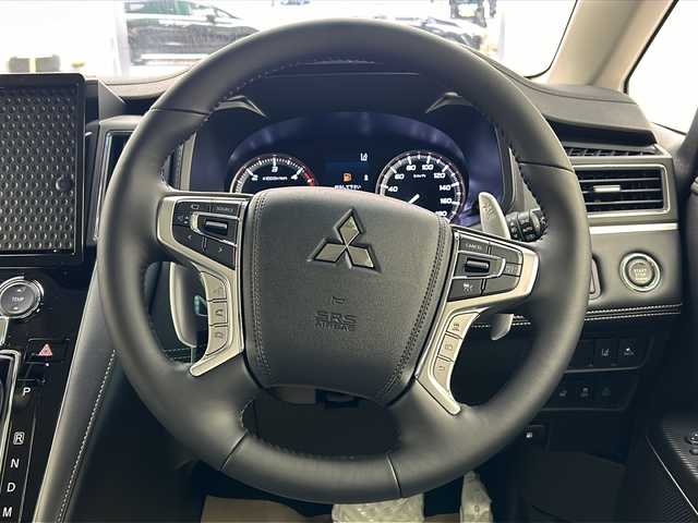 三菱 デリカＤ：５ シャモニー 宮城県 2025(令7)年 0.1千km ブラックダイヤモンド 登録済未使用車/4WD/両側パワースライドドア/全方位カメラ/レザーシート/パワーシート/ステアリングヒーター/レーダークルーズコントロール/パドルシフト/プッシュスタート/スマートキー/スペアキー/オートライト/オートマチックハイビーム/LEDヘッドライト/フォグランプ