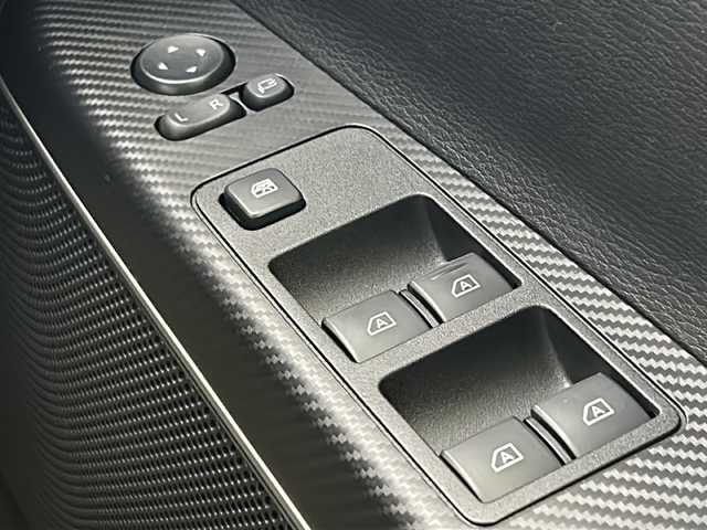 三菱 デリカＤ：５ シャモニー 宮城県 2025(令7)年 0.1千km ブラックダイヤモンド 登録済未使用車/4WD/両側パワースライドドア/全方位カメラ/レザーシート/パワーシート/ステアリングヒーター/レーダークルーズコントロール/パドルシフト/プッシュスタート/スマートキー/スペアキー/オートライト/オートマチックハイビーム/LEDヘッドライト/フォグランプ