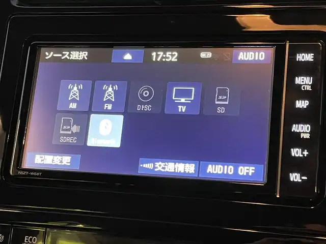 トヨタ プリウス Sセーフティプラス 東京都 2018(平30)年 4.7万km アティチュードブラックマイカ /セーフティセンス//プリクラッシュセーフティ//レーントレーシングアシスト//オートハイビーム//クリアランスソナー//駐車支援//純正SDナビ（NSZT-W68T）//CD/DVD/BT/AM/FM/BT/TV//バックカメラ//ＬＥＤヘッドライト/フォグ//ビルトインＥＴＣ//社外１７インチアルミ//保証書・取説・スペアキー