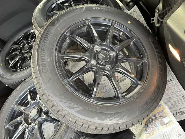 ホンダ フィット ハイブリット S ホンダセンシング 新潟県 2017(平29)年 10.9万km プレミアムイエローパールⅡ 冬タイヤ積載/純正メモリーナビ/（DTV/DVD/Bluetooth）/衝突軽減/レーンキープアシスト/レーダークルーズコントロール/バックカメラ/革巻きステアリング/ステアリングスイッチ/パドルシフト/ETC/ドライブレコーダー/USB給電/フロアマット/LEDヘッドライト/フォグランプ/ウィンカーミラー/電格ミラー/ドアバイザー/スペアキー