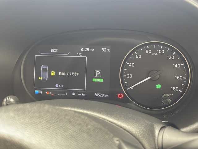 日産 キックス X 沖縄県 2020(令2)年 2.1万km チタニウムカーキ 純正ナビ(MM320D-L)/(フルセグTV Bluetooth CD DVD)/全方位カメラ/ドライブレコーダー/ETC/プロパイロット/スマートキー/プッシュスタート/クルーズコントロール/ステアリングスイッチ/電動パーキングブレーキ/デジタルインナーミラー/前後コーナーセンサー/電動格納ミラー/ハーフレザーシート/オートライト/LEDヘッドライト/ルーフレール/リアルーフスポイラー/純正アルミホイール