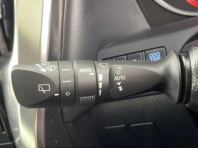 トヨタ ヴェルファイア Z Gエディション 愛知県 2019(令1)年 4.7万km ホワイトパールクリスタルシャイン 禁煙車/ALPINEヴェルファイア専用ナビ(EX11Z)/ALPINEヴェルファイア専用プラズマクラスター搭載リアビジョン(PXH12X-R-AV)/バックカメラ/ビルトインETC/ツインムーンルーフ/パワーバックドア/Z専用エアロ外装/3眼LEDヘッドランプ/オートライト/フロントフォグランプ/トヨタセーフティセンス/プリクラッシュセーフティ/レーントレーシングアシスト/レーダークルーズコントロール/ロードサインアシスト/アダプティブハイビームシステム/先行車発進告知/インテリジェントクリアランスソナー/パーキングサポートブレーキ(静止物)/両側ワンタッチパワースライドドア/黒合皮シート/前席パワーシート/前席快適温熱シート&ベンチレーション/運転席ポジションメモリー/助手席パワーオットマン/2列目エグゼクティブパワーシート/3列目スペースアップシート/メタルウッド&スパッタリング内装/本革&メタルウッドステアリング/ステアスイッチ/ステアヒーター/電子パーキングブレーキ/ブレーキホールド/プッシュスタート/電動格納ミラーウィンカー/新車保証書・取扱説明書