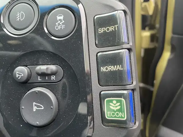 ホンダ ＣＲ－Ｚ α 千葉県 2012(平24)年 10.9万km プレミアムエナジェティックイエローメタリック 社外７インチナビ/バックカメラ/フルセグＴＶ/ＥＴＣ/クルーズコントロール/ＢＬＵＥＴＯＯＴＨ/オートライト/フォグランプ/社外アルミホイール/ハロゲンヘッドライト/純正フロアマット