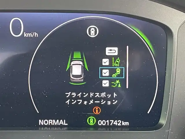 ホンダ ＺＲ－Ｖ ハイブリッド e:HEV Z 東京都 2025(令7)年 0.2万km グレー 純正９型ナビ/・AM/FM/フルセグ/BOSEサウンドシステム/アラウンドビューモニター/前席シートヒーター/運転席メモリパワーシート/・前席パワーシート/ブラインドスポットモニター/前後ドライブレコーダー/おくだけ充電/ステアリングヒーター/LEDヘッドランプ/ホンダセンシング/（予防運転支援システム）/・衝突軽減ブレーキ/・後方誤発進抑制機能/・歩行者事故低減ステアリング/・追従機能付きクルーズコントロール/・車線維持支援システム/・標識認識機能/・後退時出庫サポート/・パーキングセンサーシステム/プッシュエンジンスタート/純正フロアマット/スマートキー