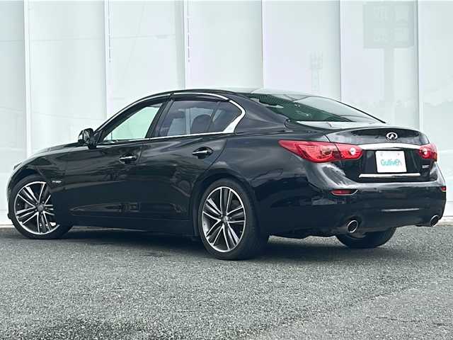 日産 スカイライン ハイブリッド 350GT Type P 福岡県 2017(平29)年 9.1万km スーパーブラック ・純正メーカーナビ/-BT/フルセグTV/CD/DVD/FM/AM/・全方位カメラ/・運転席メモリーシート/・レーダークルーズコントロール/・車線逸脱防止支援システム/・電動チルト＆テレスコピックステアリング/・クリアランスソナー/・前席パワーシート/・前席シートヒーター/・純正フロアマット/・純正アルミ19インチ/・ウィンカーミラー/・電動格納ミラー/・ドアバイザー/・オートライト/・ビルトインETC/・スマートキー/・スペアキー