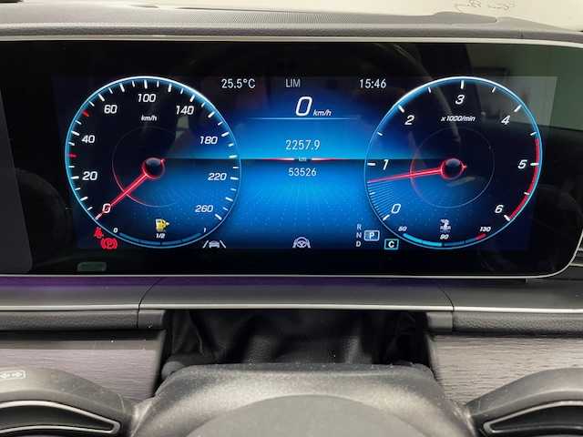 メルセデス・ベンツ Ｍ・ベンツ ＧＬＳ４００ｄ 4マチック AMGライン 宮城県 2022(令4)年 5.4万km ダイヤモンドホワイト ４WD/サンルーフ/アクティブブレーキアシスト/・アクティブレーンキーピング/・道路標識アシスト/・アテンションアシスト/・レーンチェンジアシスト/・クリアランスソナー/・レーダークルーズコントロール/ブラインドスポットアシスト/純正ナビ/・フルセグTV/BT/USB/・全方位カメラ/・ETC/・ドライブレコーダー/パノラミックスライディングルーフ/エアサスペンション/アンビエントライト/バワーバックドア/iストップ/電子パーキング/・オートホールド/ダウンヒルアシスト/コンビステアリング/・ステアングリモコン/・ステアリングヒーター/・パドルシフト/レザーシート/・パワーシート（運転席/助手席）/・シートメモリー（運転席/助手席）/・シートヒーター（運転席/助手席）/・エアシート（運転席/助手席）/プッシュスタート/・スマートキー/LEDヘッドライト/・オートライト/・フォグランプ/純正フロアマット/・電動格納ミラー/ルーフレール/・サイドステップ