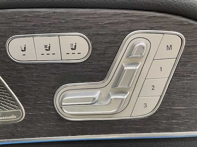 メルセデス・ベンツ Ｍ・ベンツ ＧＬＳ４００ｄ 4マチック AMGライン 宮城県 2022(令4)年 5.4万km ダイヤモンドホワイト ４WD/サンルーフ/アクティブブレーキアシスト/・アクティブレーンキーピング/・道路標識アシスト/・アテンションアシスト/・レーンチェンジアシスト/・クリアランスソナー/・レーダークルーズコントロール/ブラインドスポットアシスト/純正ナビ/・フルセグTV/BT/USB/・全方位カメラ/・ETC/・ドライブレコーダー/パノラミックスライディングルーフ/エアサスペンション/アンビエントライト/バワーバックドア/iストップ/電子パーキング/・オートホールド/ダウンヒルアシスト/コンビステアリング/・ステアングリモコン/・ステアリングヒーター/・パドルシフト/レザーシート/・パワーシート（運転席/助手席）/・シートメモリー（運転席/助手席）/・シートヒーター（運転席/助手席）/・エアシート（運転席/助手席）/プッシュスタート/・スマートキー/LEDヘッドライト/・オートライト/・フォグランプ/純正フロアマット/・電動格納ミラー/ルーフレール/・サイドステップ