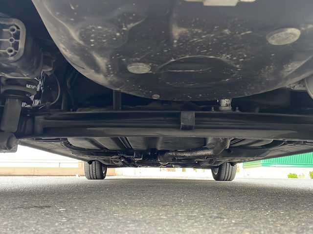 トヨタ シエンタ ハイブリッド X 青森県 2017(平29)年 6.3万km シルバーM ワンオーナー/社外9インチナビ・フルセグTV/CD・DVD・Bluetooth・SD/バックカメラ/片側パワースライドドア/OPセーフティセンスC/プリクラッシュセーフティ/レーンディパーチャーアラート/オートマチックハイビーム/社外エンジンスターター/ワイパーデアイサー/ビルトインETC/OPスマートエントリーパッケージ/スマートエントリー/プッシュスタートシステム/LEDヘッドライト/LEDフォグランプ/社外15インチアルミ