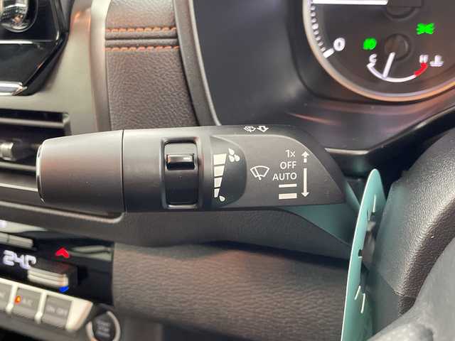 三菱 トライトン GSR 岐阜県 2025(令7)年 0.1万km ホワイトダイヤモンド 三菱e-Assist/・衝突軽減ブレーキ/・踏み間違い衝突防止アシスト/・車線逸脱警報システム/・車線逸脱防止支援/・後側方車両検知警報システム/・後退時交差車両検知警報システム/・オートマチックハイビーム/・レーダークルーズコントロールシステム/・標識認識システム/・ふらつき警報/純正9インチメモリナビ/フルセグ/BT/USB/LEDヘッドライト/ブラインドスポットモニター/ステアリングヒーター/前席シートヒーター/スポーツバー/純正デットライナー
