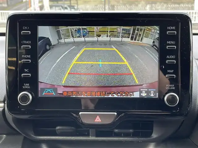 トヨタ ヤリス ハイブリッド G 岐阜県 2020(令2)年 7.3万km ホワイト/センシュアルレッドマイカ ワンオーナー/ディスプレイオーディオ/【Bluetooth】/バックカメラ/ドライブレコーダー/ETC/純正フロアマット/LEDオートライト/クルーズコントロール/横滑り防止装置/レーンキープアシスト/アイドリングストップ/保証書/取扱説明書