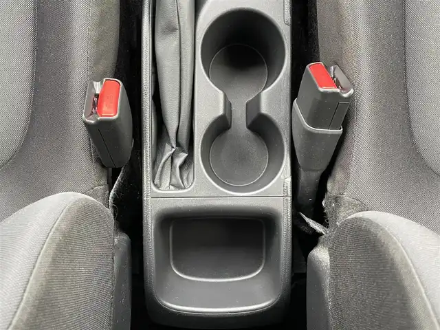 トヨタ ヤリス ハイブリッド G 岐阜県 2020(令2)年 7.3万km ホワイト/センシュアルレッドマイカ ワンオーナー/ディスプレイオーディオ/【Bluetooth】/バックカメラ/ドライブレコーダー/ETC/純正フロアマット/LEDオートライト/クルーズコントロール/横滑り防止装置/レーンキープアシスト/アイドリングストップ/保証書/取扱説明書